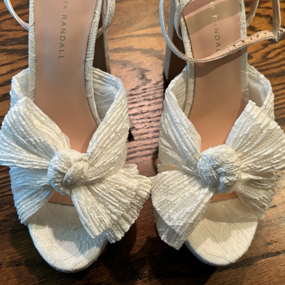 White / Cream Platform Bow Heel - Picture 8 of 10